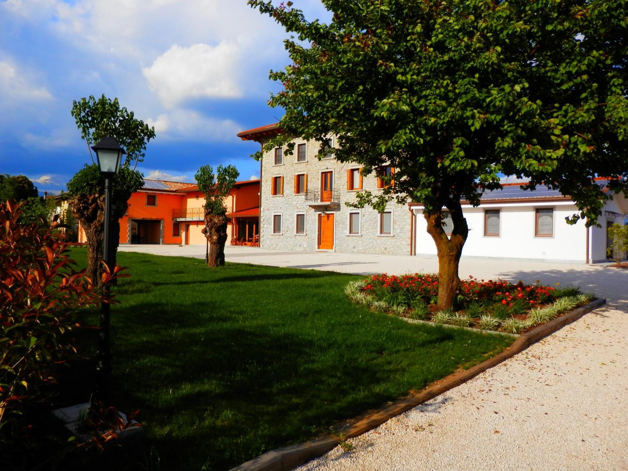 Agriturismo Cjargnei Povoletto Bagian luar foto